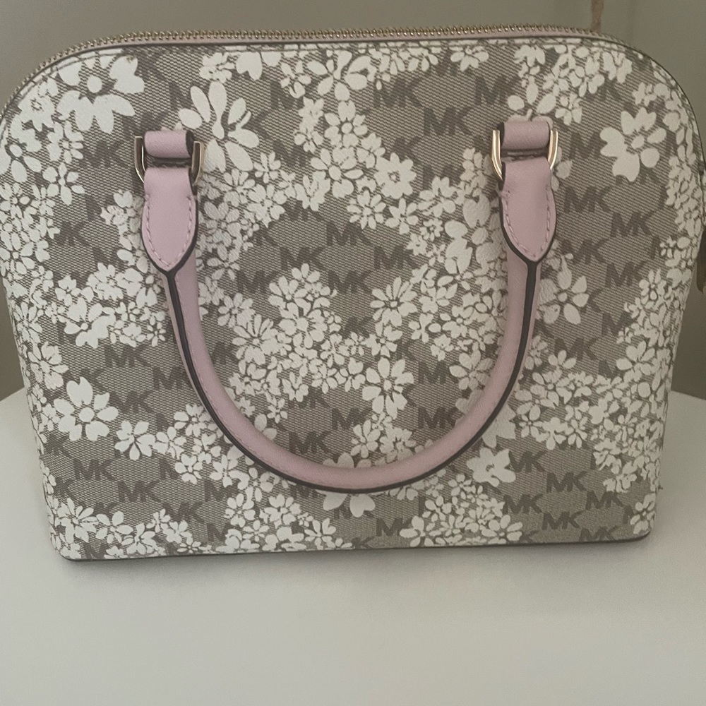 Michael Kors Dome Satchel “Cindy”